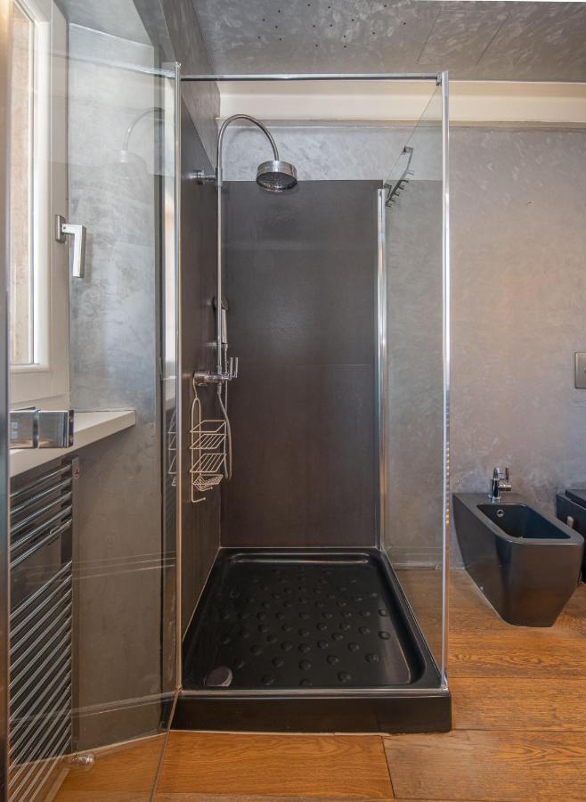 Stunning Floor Flat In The Heart Of *